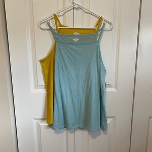 Bundle of 2 Old Navy tanks.